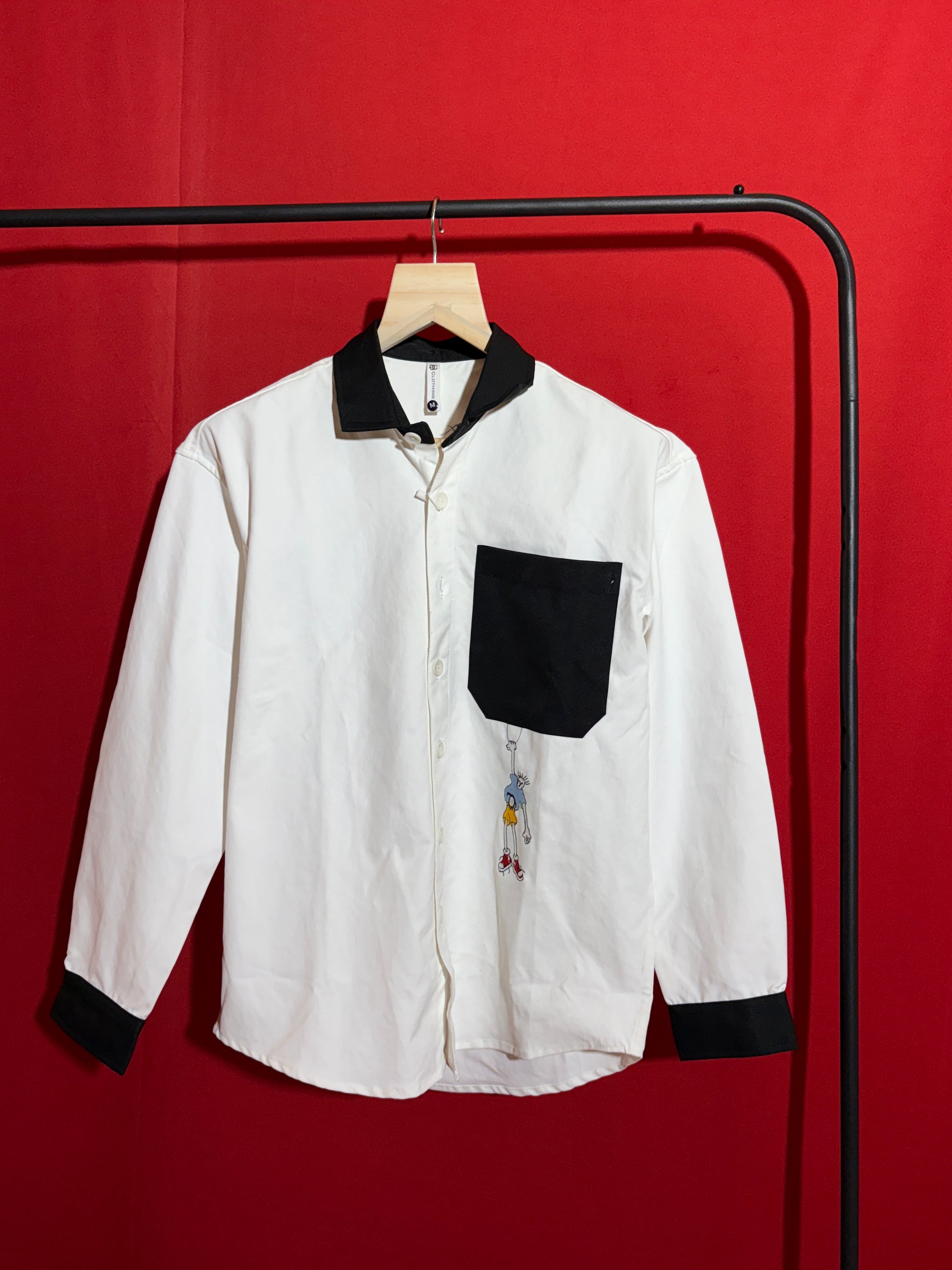 Contrast Collar Shirt with Bold Pocket & Hanging Cartoon Print